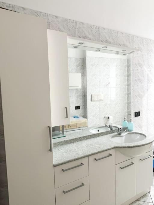 شقة Airport+Train Station+Center Cozy City Loft بيرغامو المظهر الخارجي الصورة